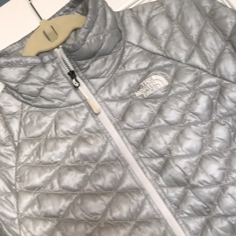 North Face lightweight quilted jacket